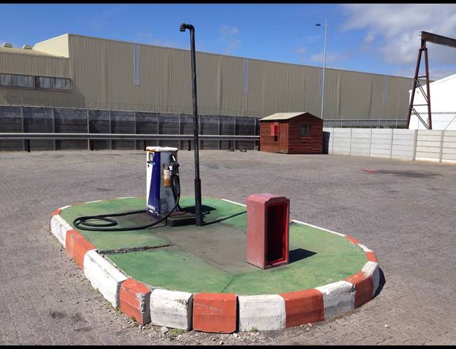 500M² FACTORY TO LET IN PAARDEN EILAND